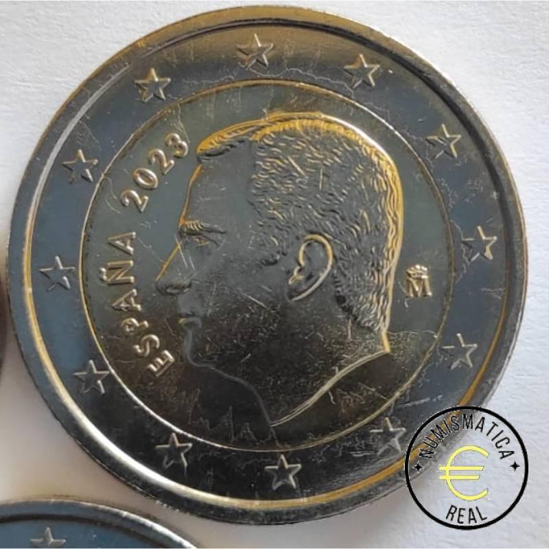 ESPAÑA 2023 2 EUROS COMUN UNC - FELIPE VI - CON ERROR - DE DESGASTE DE CUÑA - CON EXCESO DE MATERIAL LEVE S/C. - Imagen 3