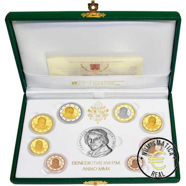 VATICANO 2010 ESTUCHE 8 VALORES KMS CALIDAD PROOF - BENEDICTO XVI - EN CARTERA OFICIAL + MEDALLA DE PLATA. - EUROSET PP.