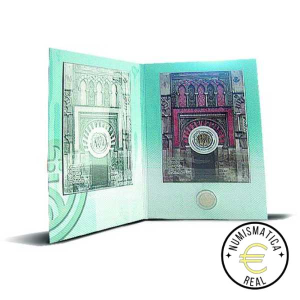 ESPAÑA 2010 2 EUROS CARPETA F.N.M.T + CORREOS - PATRIMONIO UNESCO "MEZQUITA DE CORDOBA" + SELLO - CARTERA OFICIAL. - Imagen 2